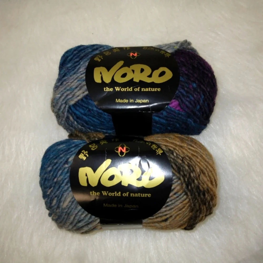 YARN Noro Kureyon 100% wool. Color 301, 2 skeins